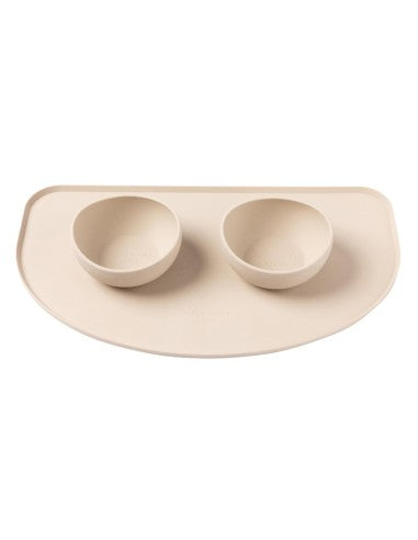 Napfunterlage für Hunde aus Silikon FuzzYard Life Sandstone