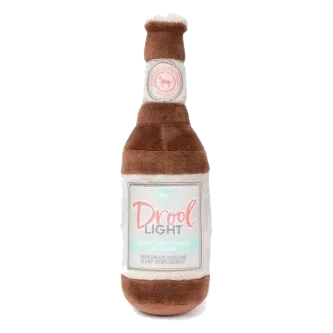 Plüsch-Hundespielzeug FuzzYard Drool Light als Bierflasche